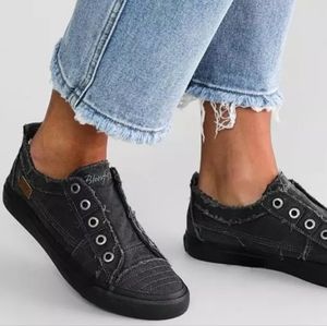 Blowfish slip on canvas sneakers